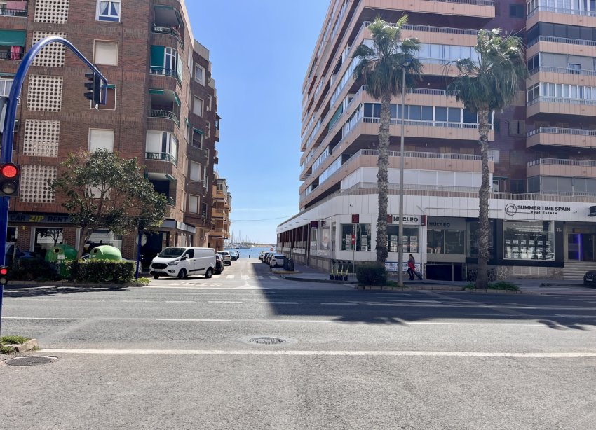 Reventa - Apartamento - ﻿Torrevieja (Alicante) - Torrevieja