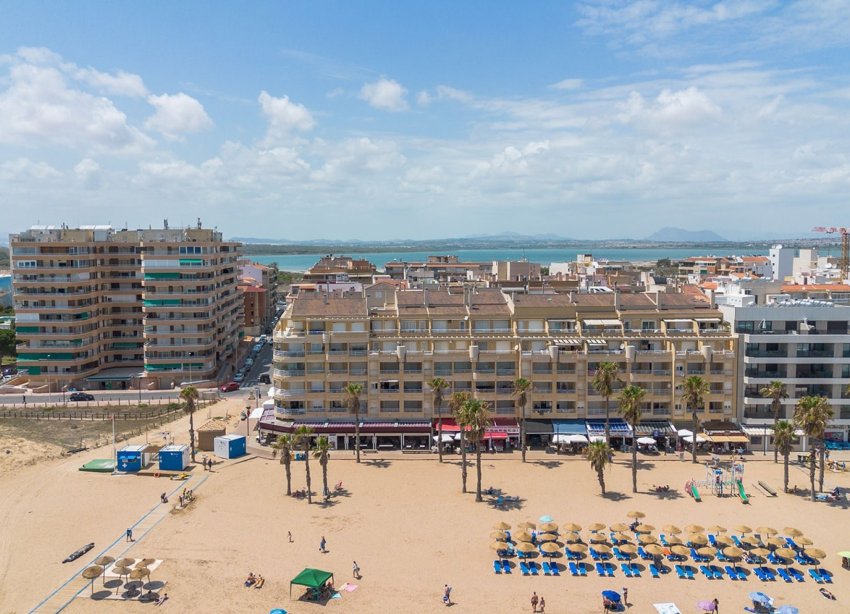 Reventa - Apartamento - La Mata - Playa