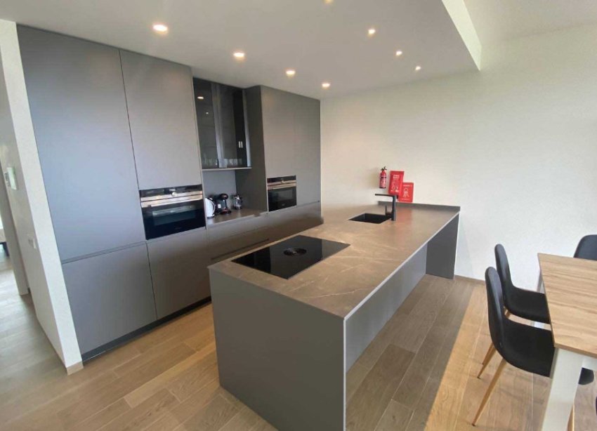 Reventa - Apartamento - Las Colinas - Las Colinas Golf