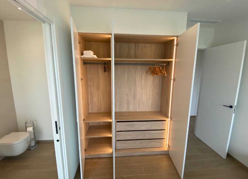 Reventa - Apartamento - Las Colinas - Las Colinas Golf