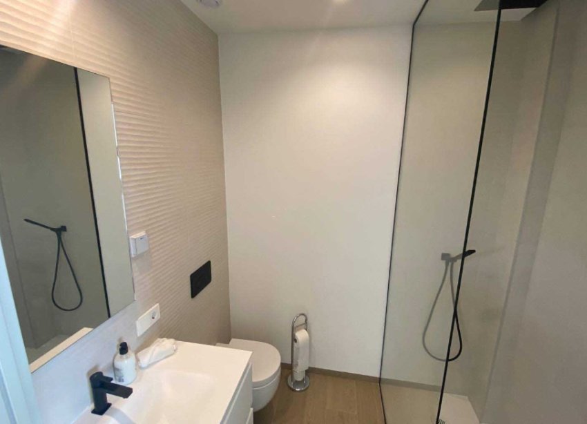 Reventa - Apartamento - Las Colinas - Las Colinas Golf