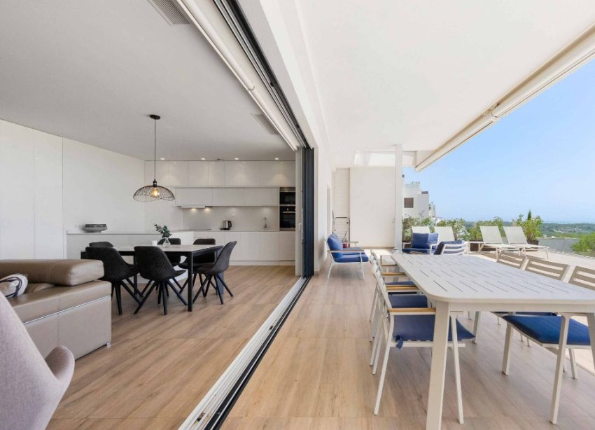 Reventa - Apartamento - Las Colinas - Las Colinas Golf