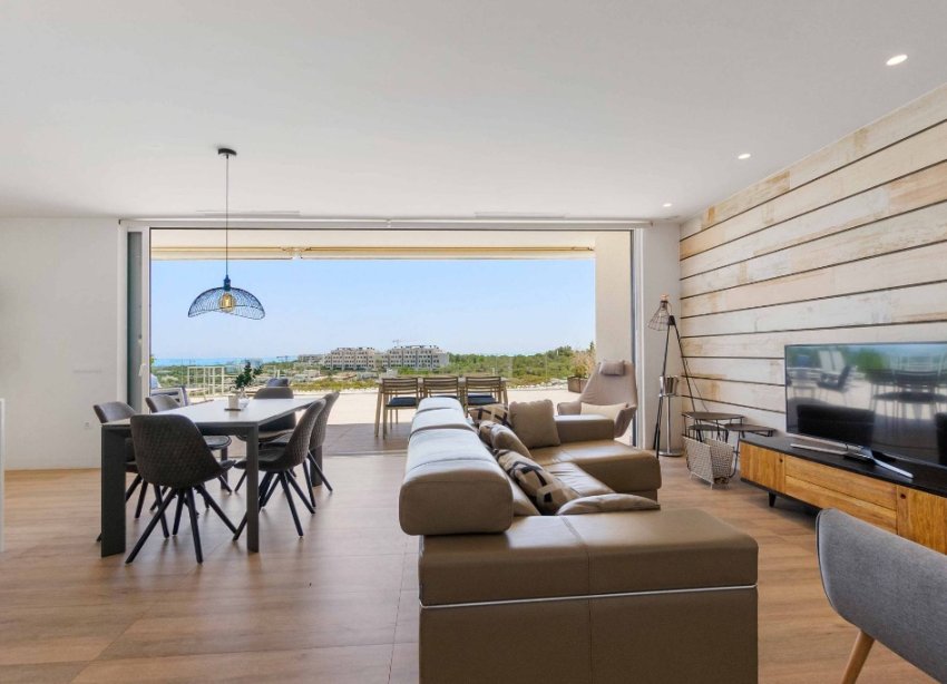 Reventa - Apartamento - Las Colinas - Las Colinas Golf