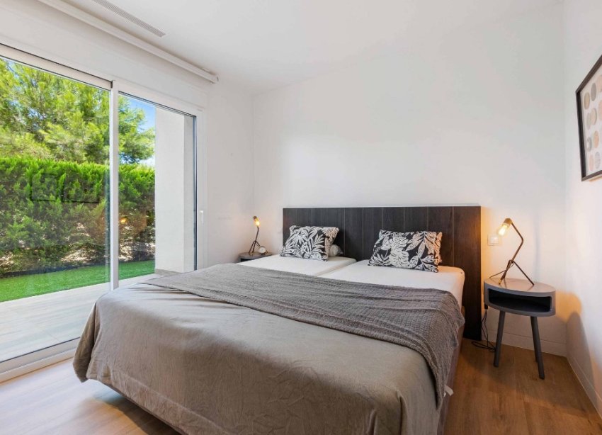 Reventa - Apartamento - Las Colinas - Las Colinas Golf