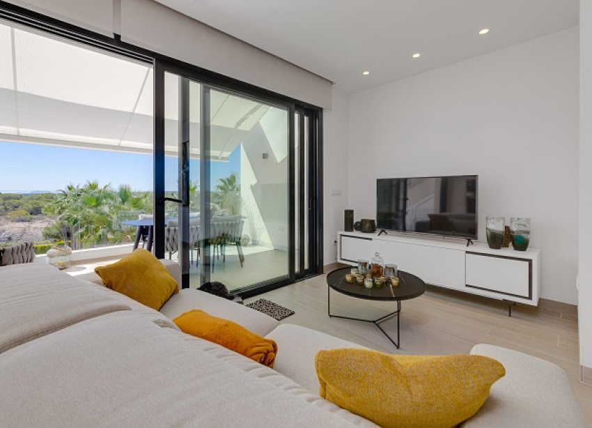 Reventa - Apartamento - Las Colinas - Las Colinas Golf