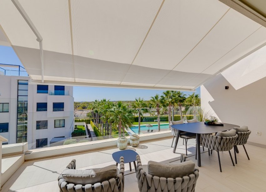 Reventa - Apartamento - Las Colinas - Las Colinas Golf