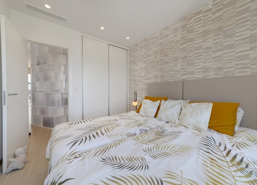 Reventa - Apartamento - Las Colinas - Las Colinas Golf