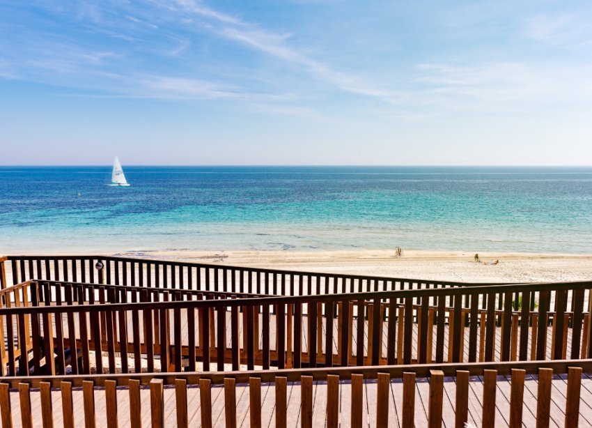 Reventa - Apartamento - Las Colinas - Las Colinas Golf