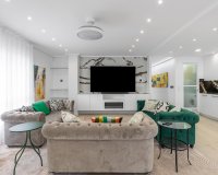 Reventa - Apartamento - Los Montesinos