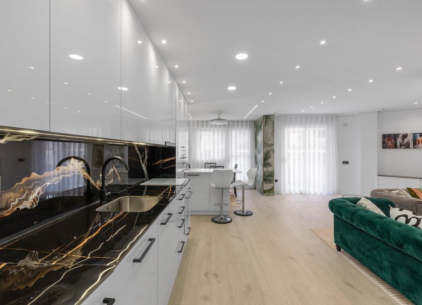 Reventa - Apartamento - Los Montesinos