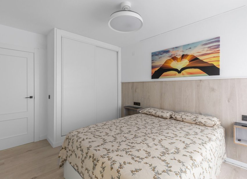 Reventa - Apartamento - Los Montesinos