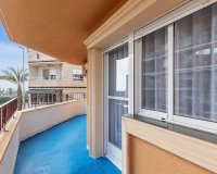 Reventa - Apartamento - Los Montesinos
