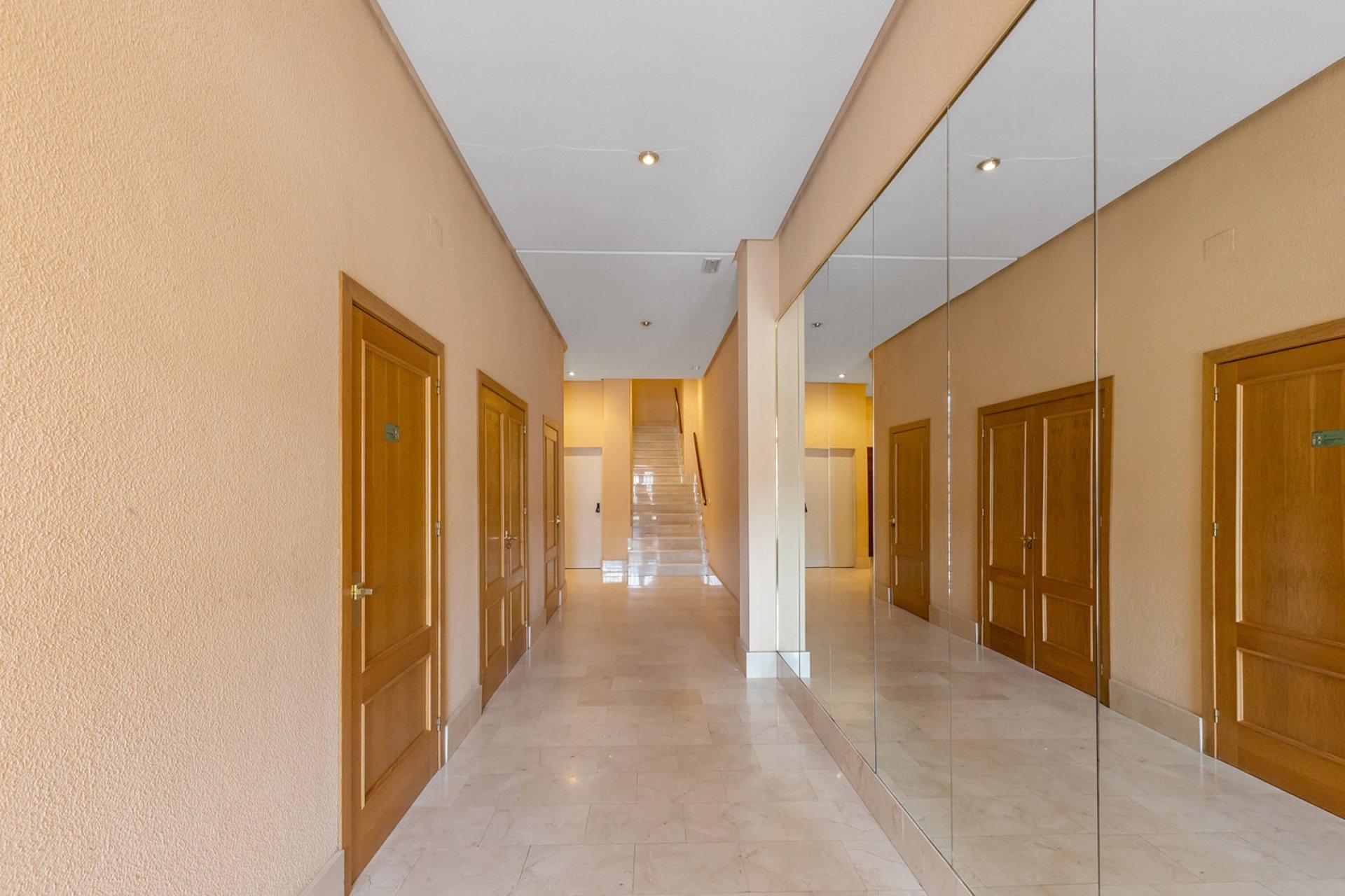 Reventa - Apartamento - Los Montesinos