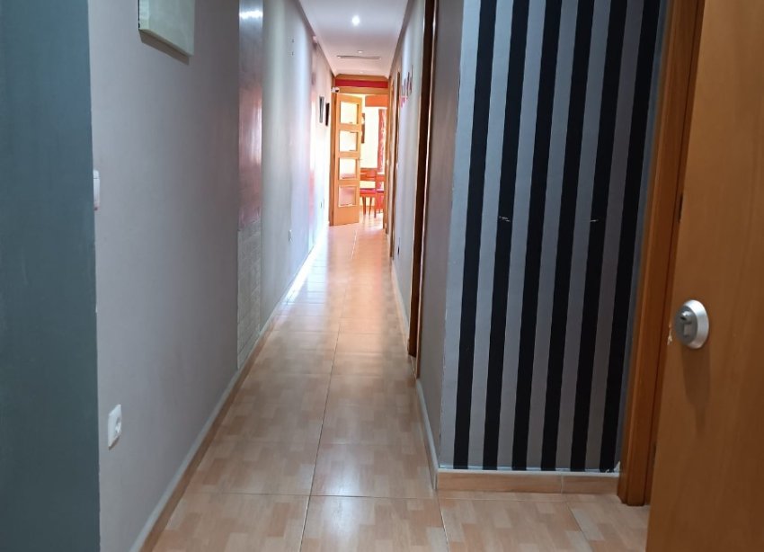 Reventa - Apartamento - Los Montesinos