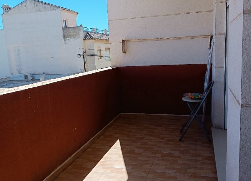 Reventa - Apartamento - Los Montesinos
