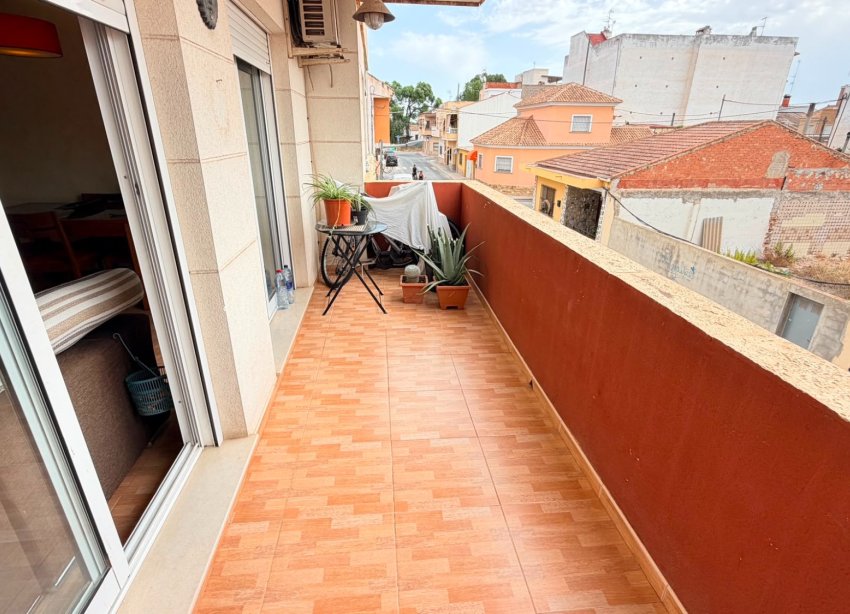 Reventa - Apartamento - Los Montesinos