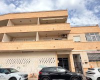 Reventa - Apartamento - Los Montesinos