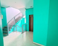 Reventa - Apartamento - Los Montesinos