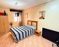 Reventa - Apartamento - Los Montesinos