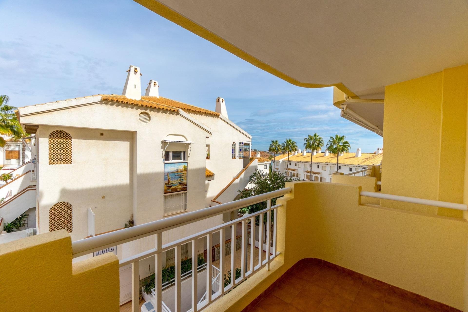 Reventa - Apartamento - Orihuela Costa - Campoamor