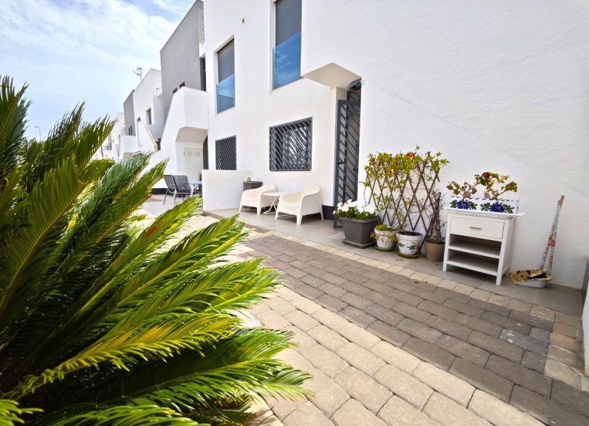 Reventa - Apartamento - Orihuela Costa - La Zenia