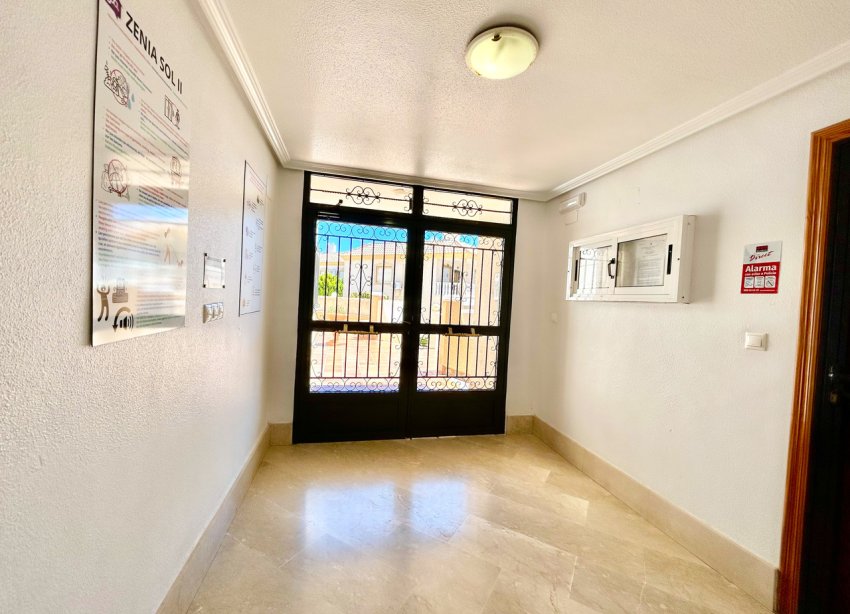 Reventa - Apartamento - Orihuela Costa - La Zenia