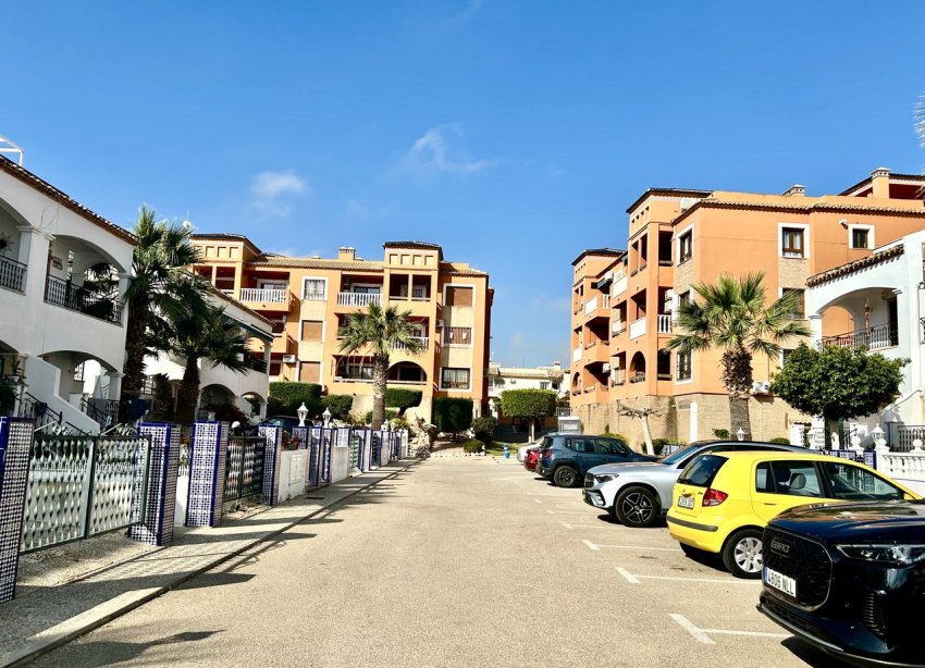 Reventa - Apartamento - Orihuela Costa - Villamartin