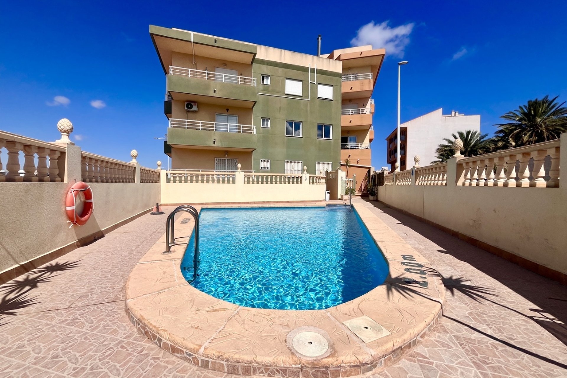 Reventa - Apartamento - San Miguel de Salinas
