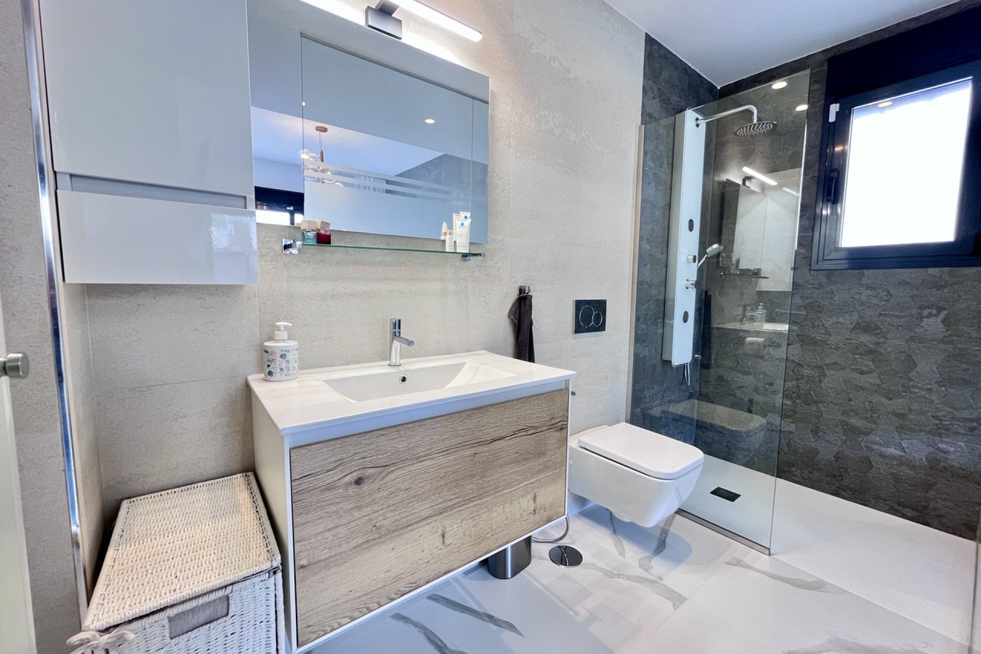 Reventa - Apartamento - San Miguel de Salinas