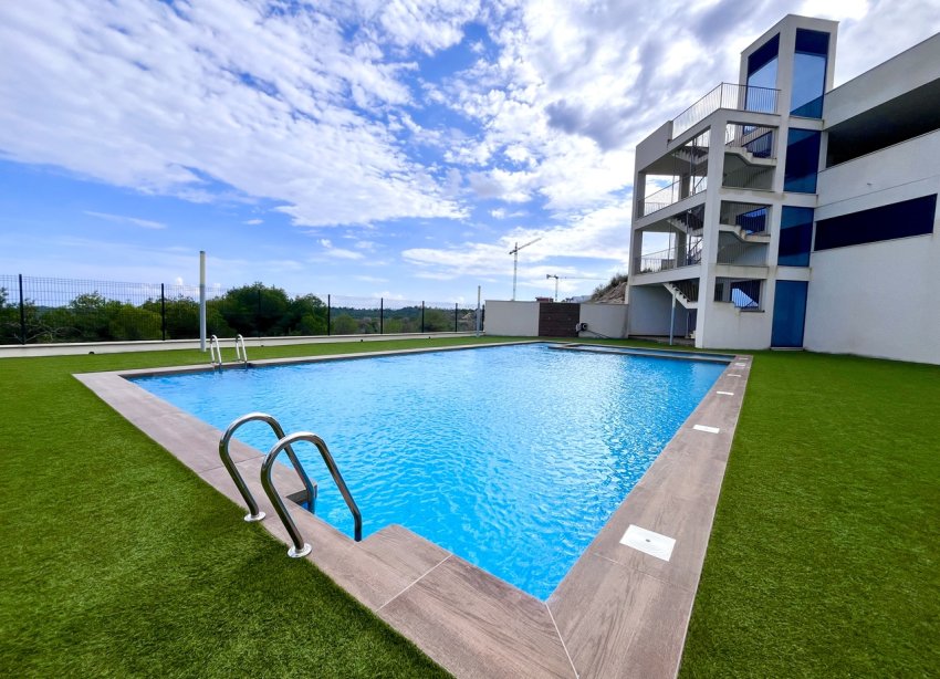 Reventa - Apartamento - San Miguel de Salinas