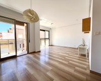 Reventa - Apartamento - Santa Pola