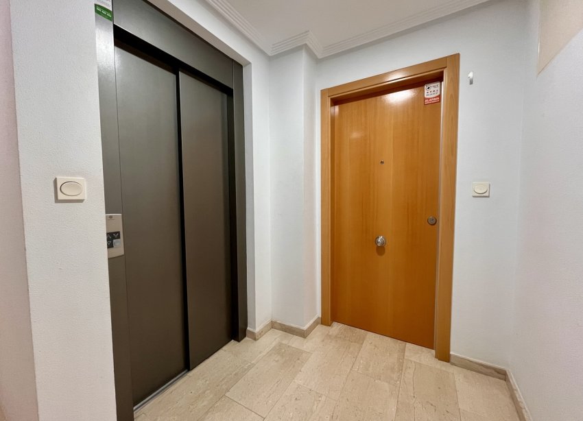 Reventa - Apartamento - Santa Pola