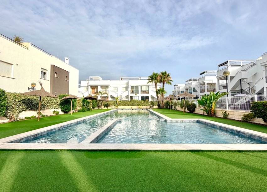 Reventa - Apartamento - Torrevieja - Aguas Nuevas