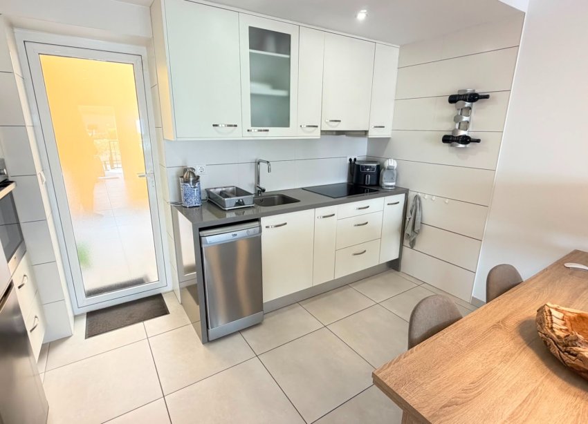 Reventa - Apartamento - Torrevieja - Aguas Nuevas