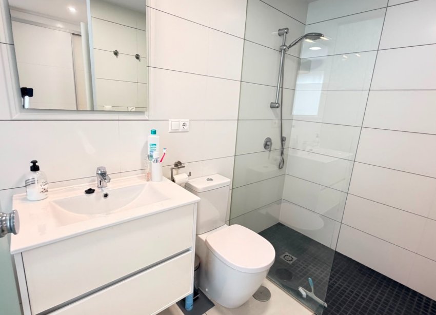Reventa - Apartamento - Torrevieja - Aguas Nuevas