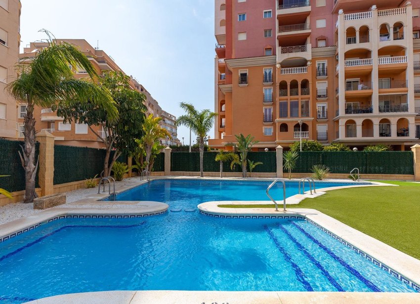 Reventa - Apartamento - Torrevieja - Aldea del mar