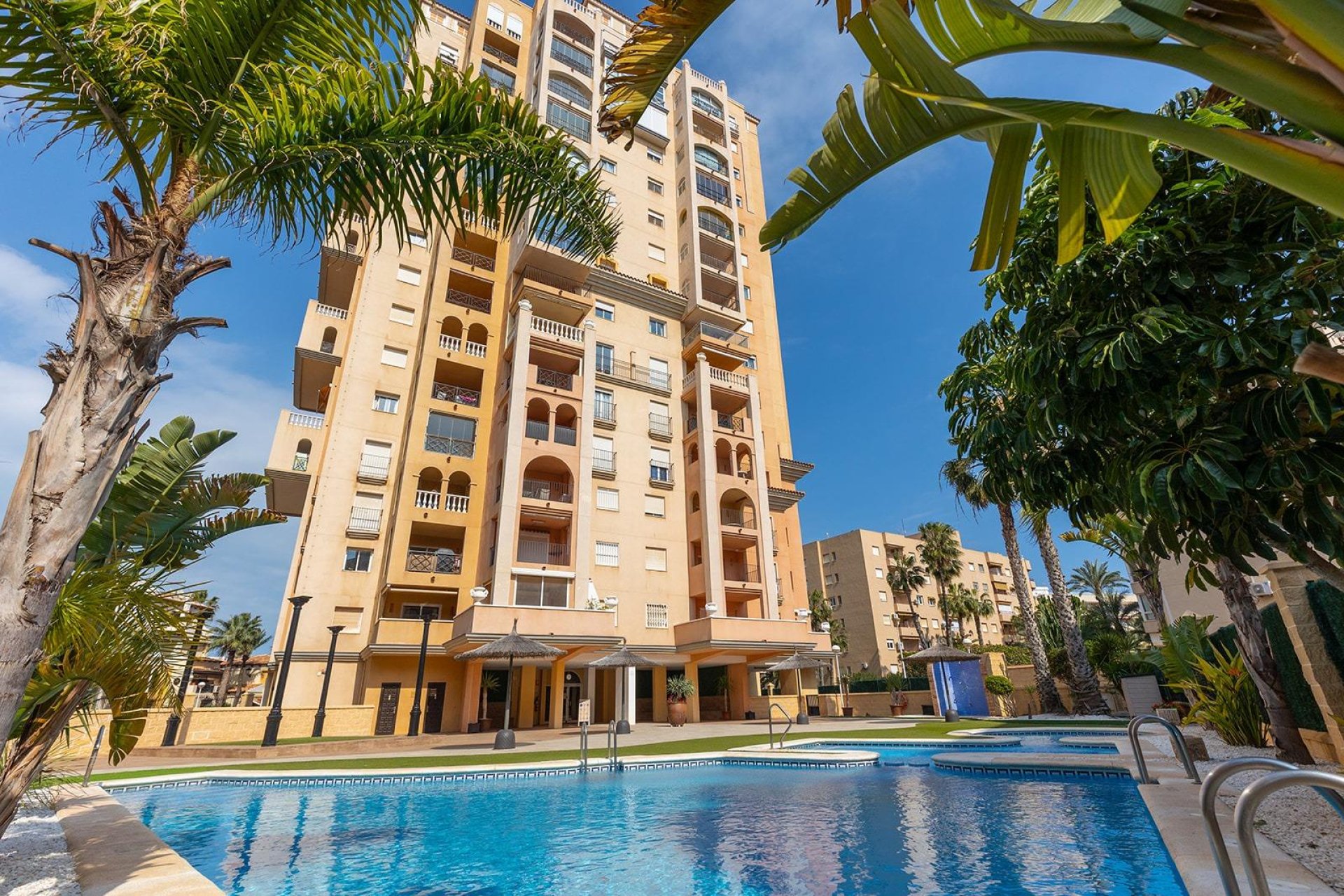 Reventa - Apartamento - Torrevieja - Aldea del mar