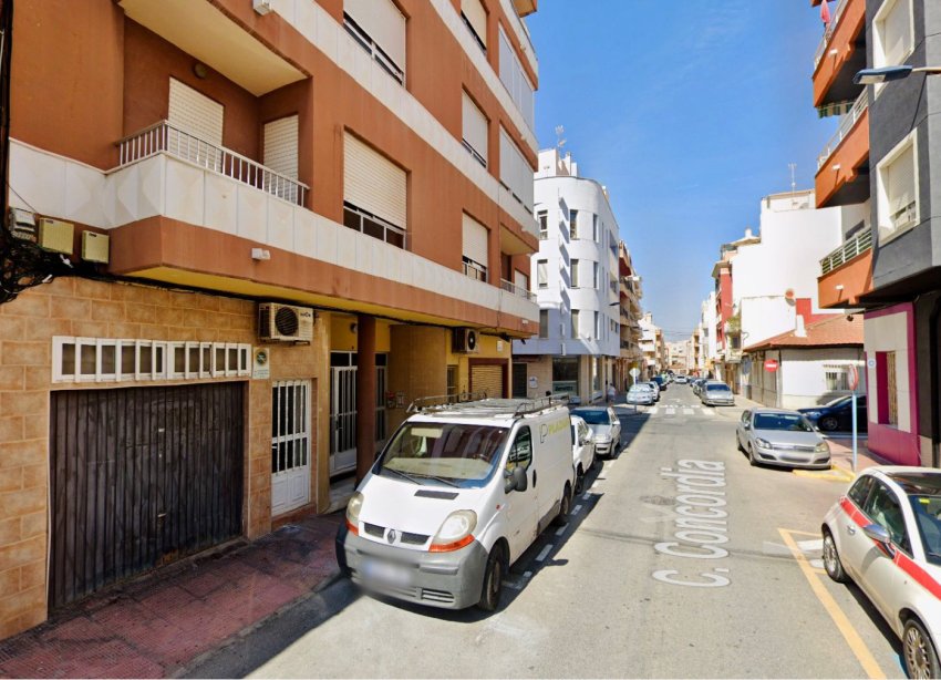Reventa - Apartamento - Torrevieja Centro - Torrevieja