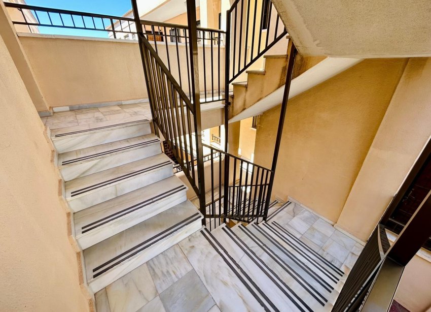 Reventa - Apartamento - Torrevieja - El Chaparral