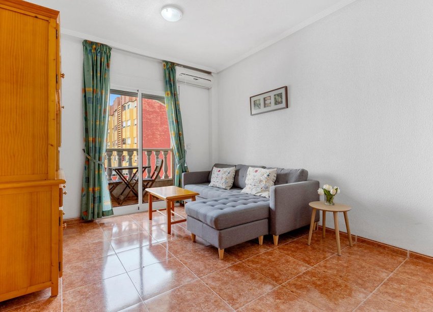 Reventa - Apartamento - Torrevieja - Estacion de autobuses