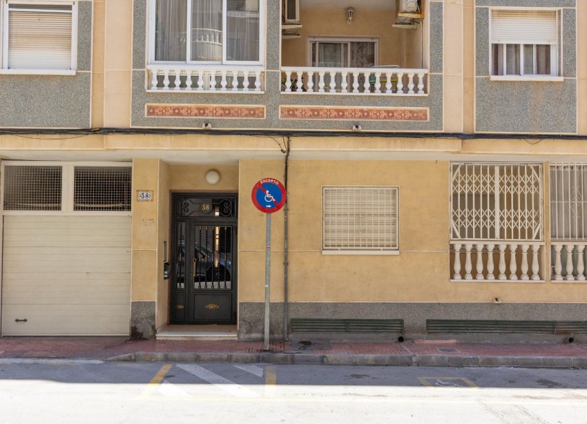 Reventa - Apartamento - Torrevieja - Estacion de autobuses