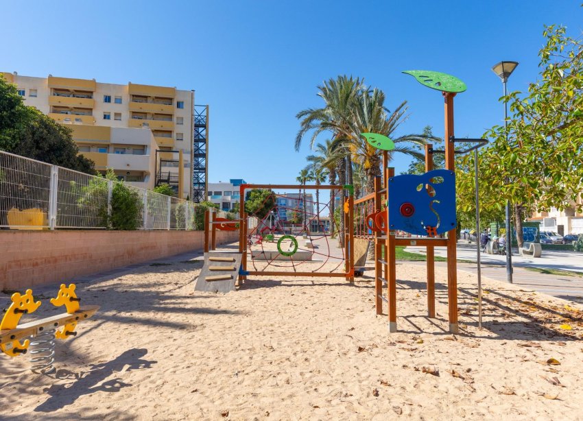 Reventa - Apartamento - Torrevieja - Estacion de autobuses