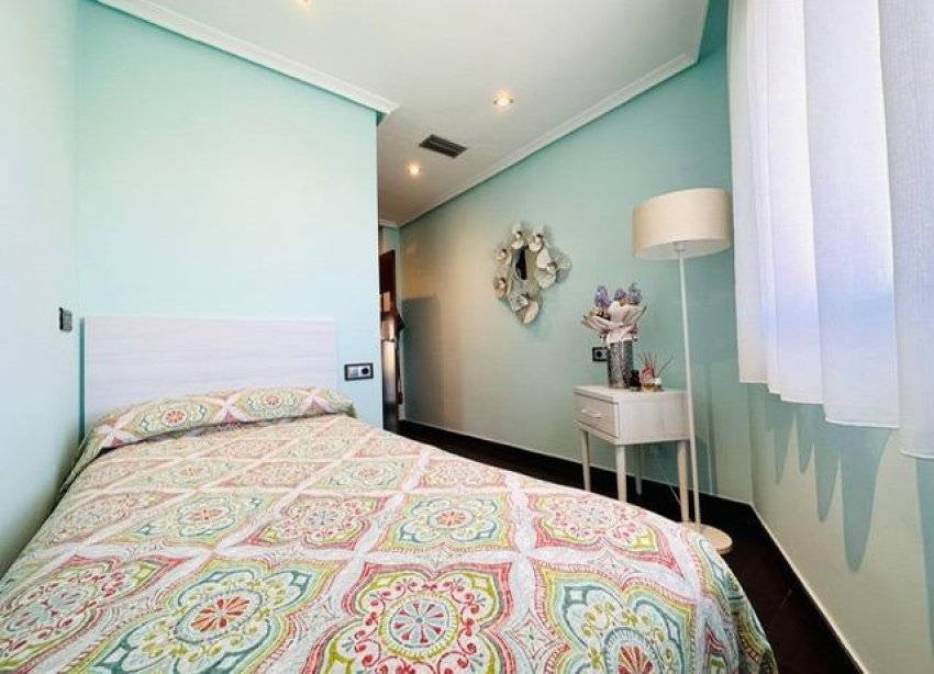 Reventa - Apartamento - Torrevieja - Estacion de autobuses