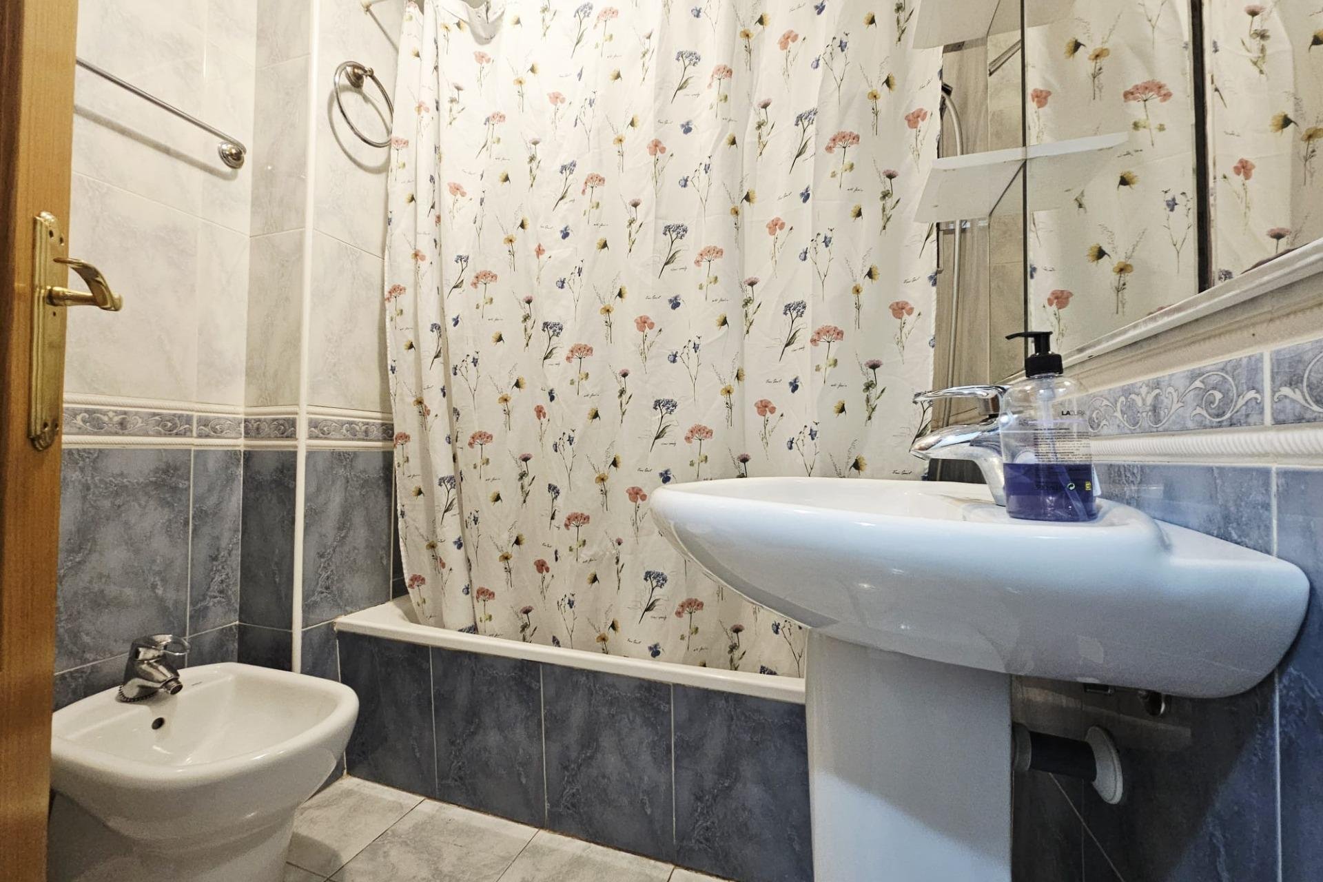Reventa - Apartamento - Torrevieja - Estacion de autobuses