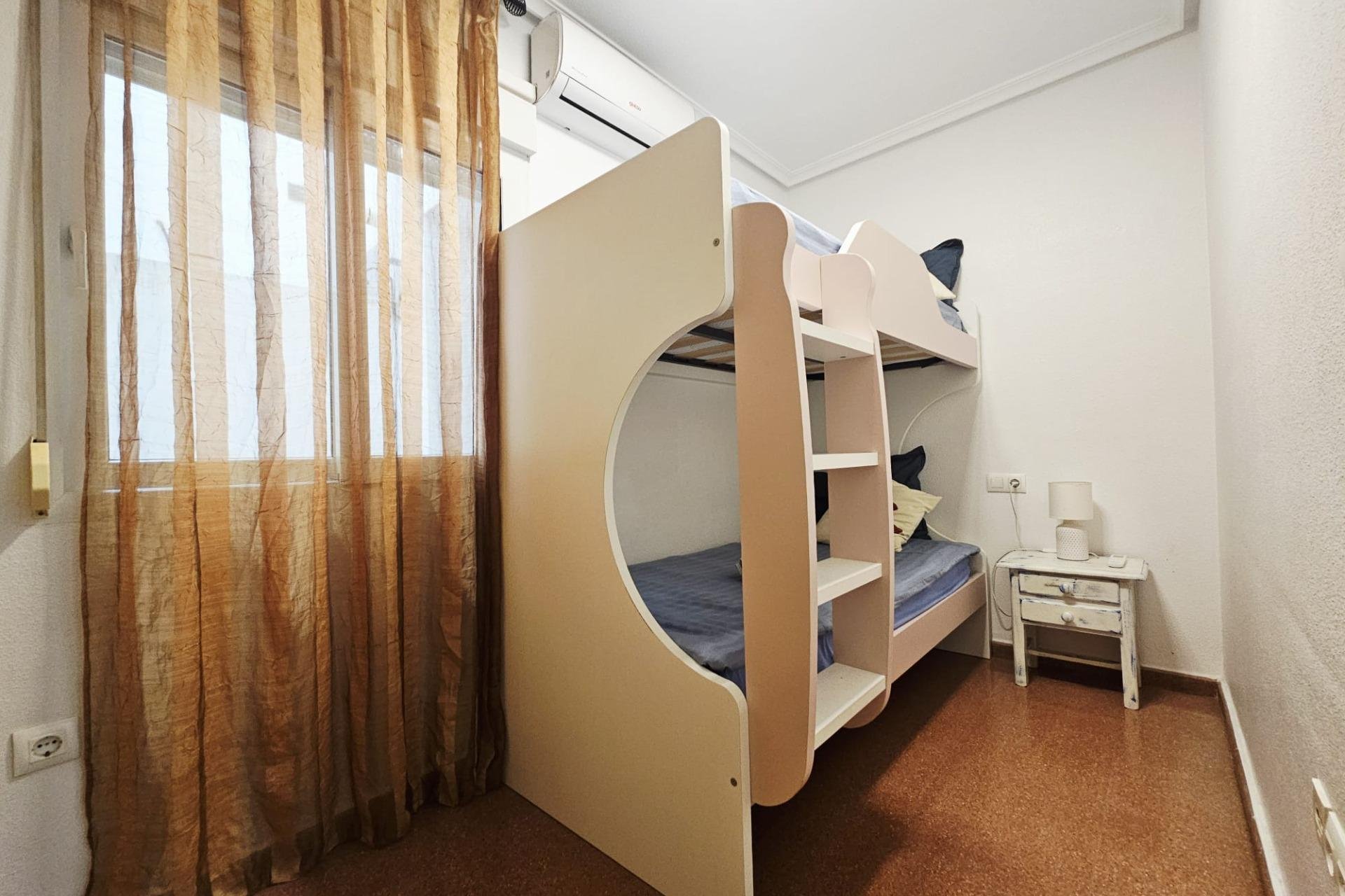 Reventa - Apartamento - Torrevieja - Estacion de autobuses
