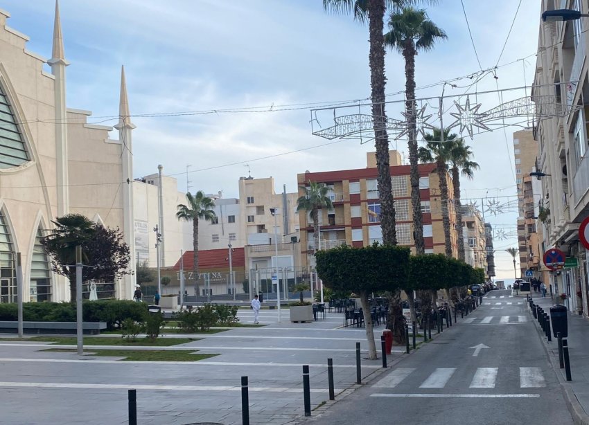 Reventa - Apartamento - Torrevieja - Estacion de autobuses