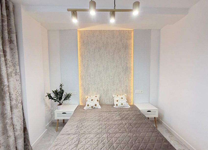 Reventa - Apartamento - Torrevieja - Estacion de autobuses