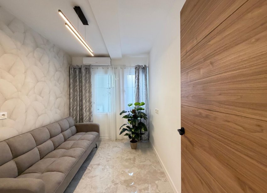 Reventa - Apartamento - Torrevieja - Estacion de autobuses