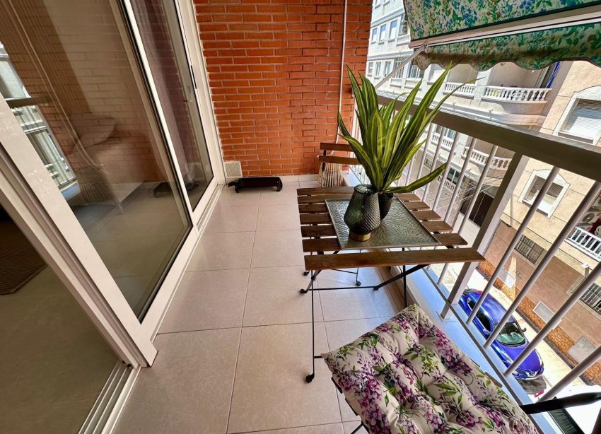 Reventa - Apartamento - Torrevieja - Estacion de autobuses