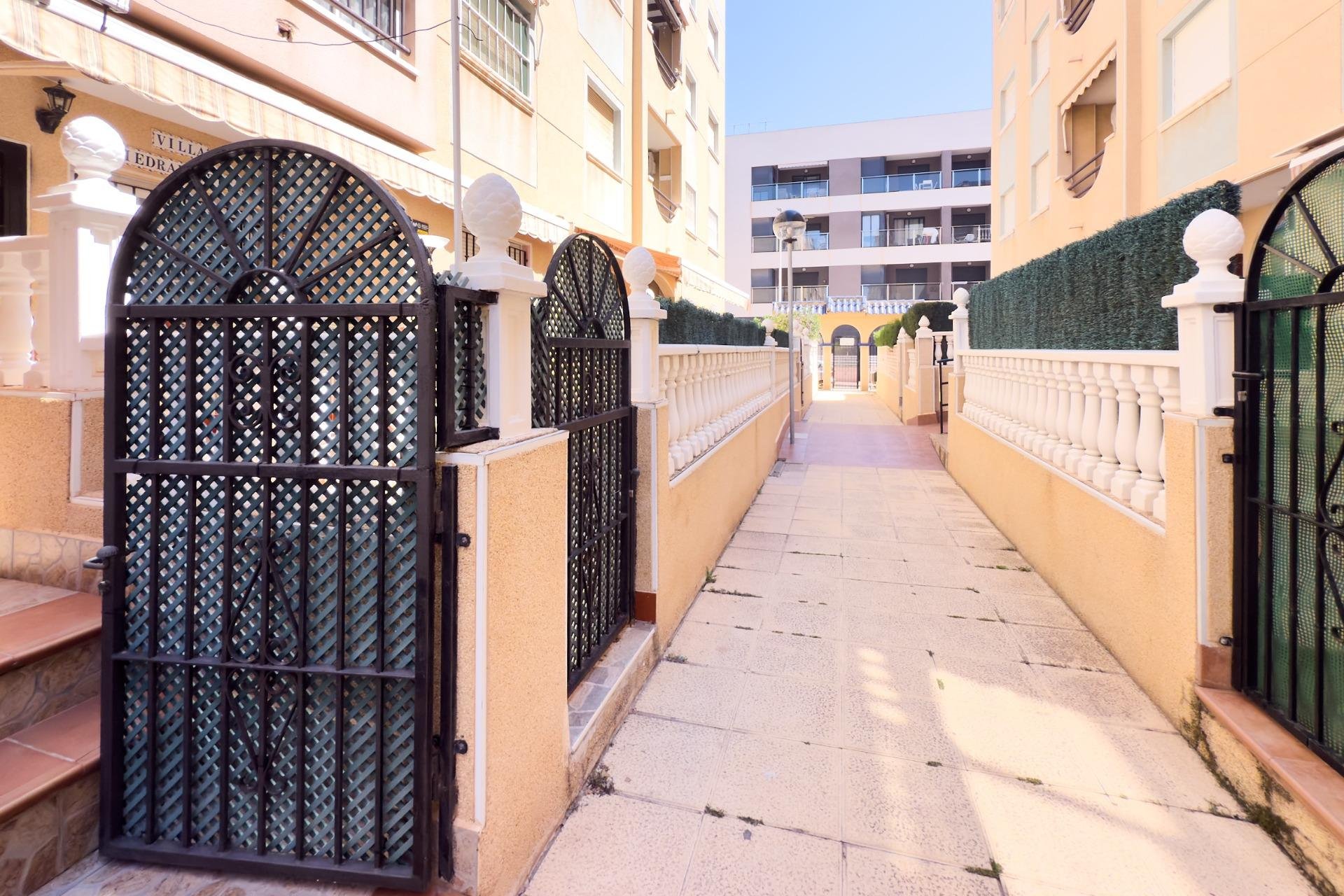 Reventa - Apartamento - Torrevieja - La Mata pueblo